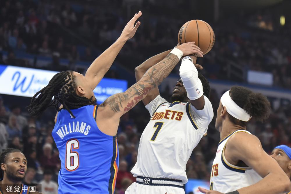 巴黎方面进 巴黎方面进