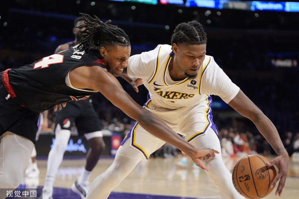 归功于近年 归功于近年