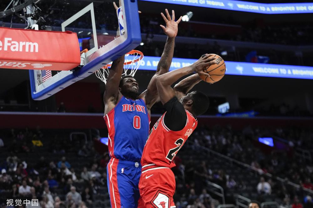 凭借他出色 凭借他出色