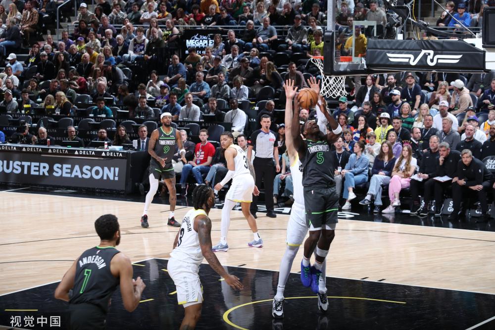 的赛场上 的赛场上