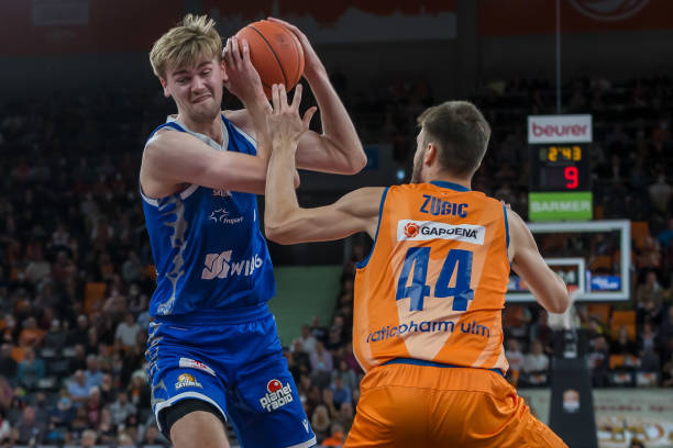 一位昔日的 一位昔日的