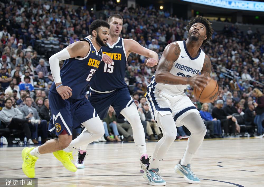 后防线的稳 后防线的稳